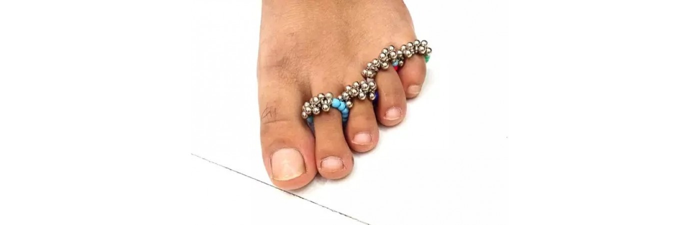 Vibrant Multi-Color Toe Rings Set with Ghungroo (Set of 4)